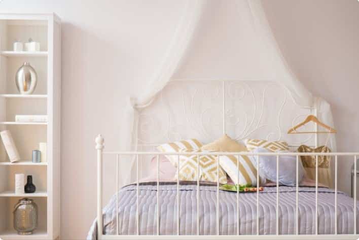 O que fazer para manter o quarto minimalista organizado?