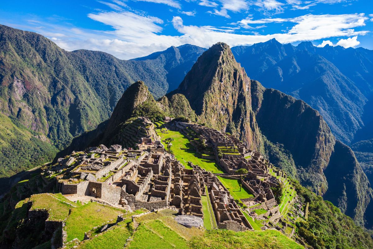Mistérios da América Latina: Desvendando os Segredos dos Maias, Astecas e Incas!